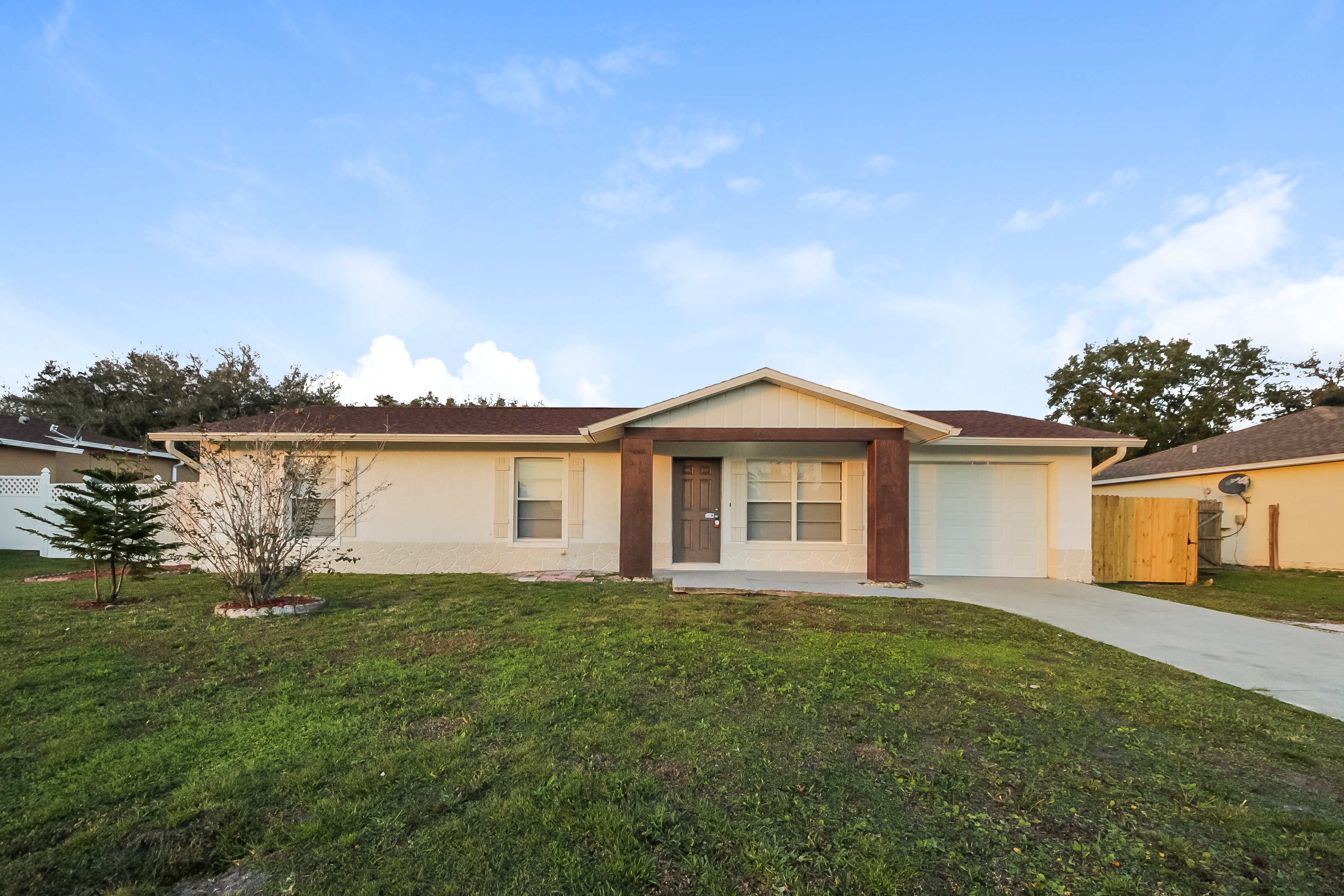 660 McKinley Ct Kissimmee, FL 34758
